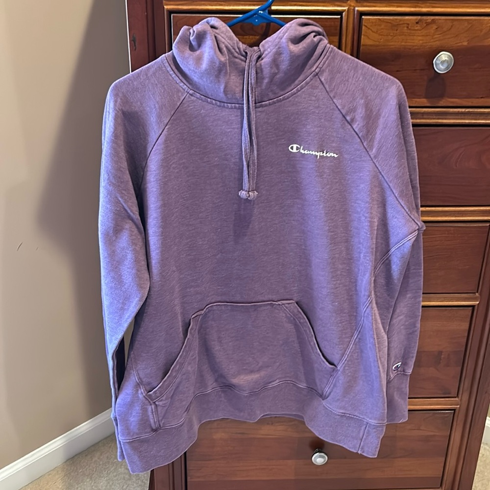 Champion women’s hooded sweatshirt, size large, purple, athleticwear